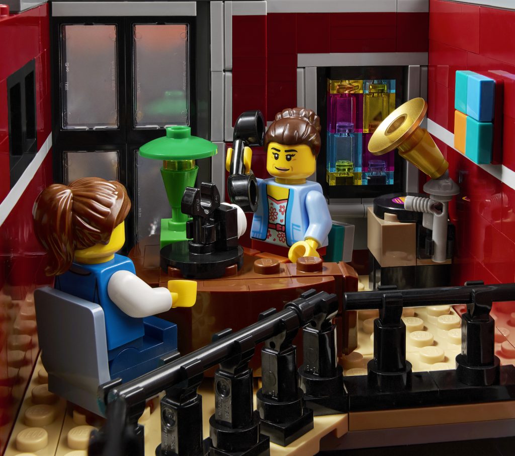 LEGO Icons 10312 Jazz Club 15 1024x906