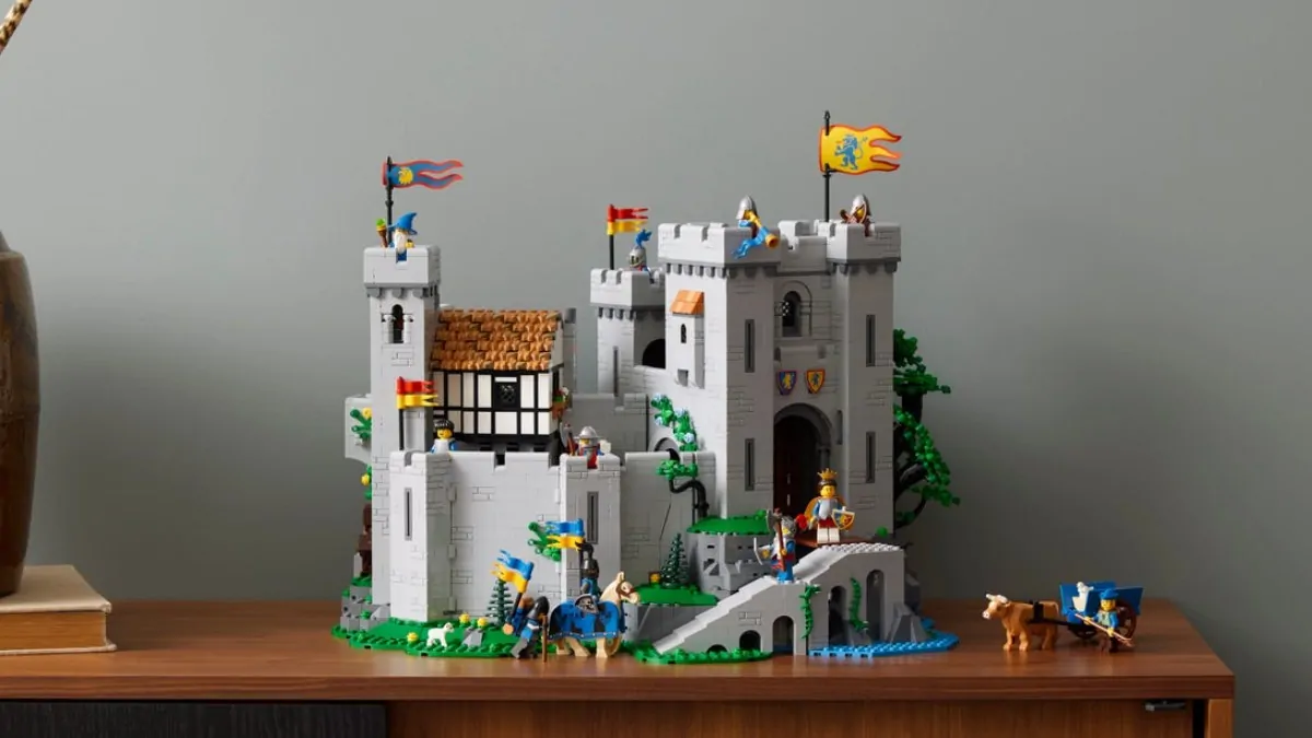 Four things to look forward to in LEGO ICONS 10305 Lion Knights' Castle