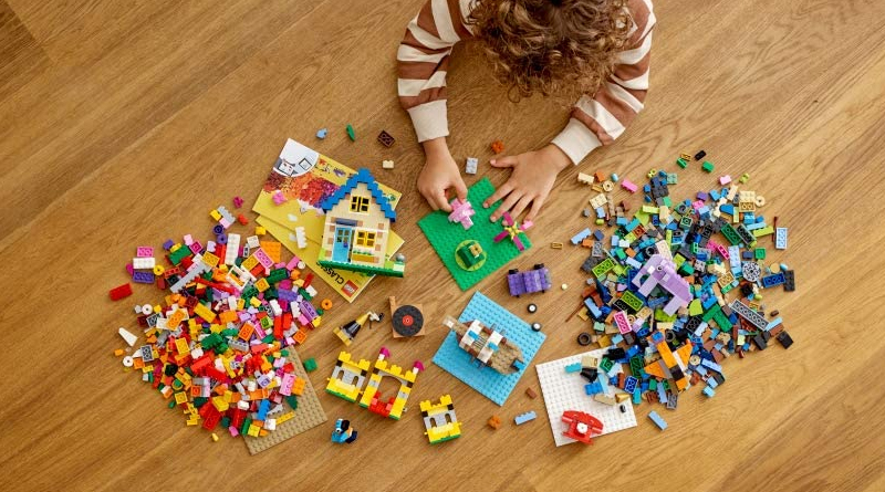 Last day for LEGO Classic 11717 Bricks Bricks Plates double VIP points