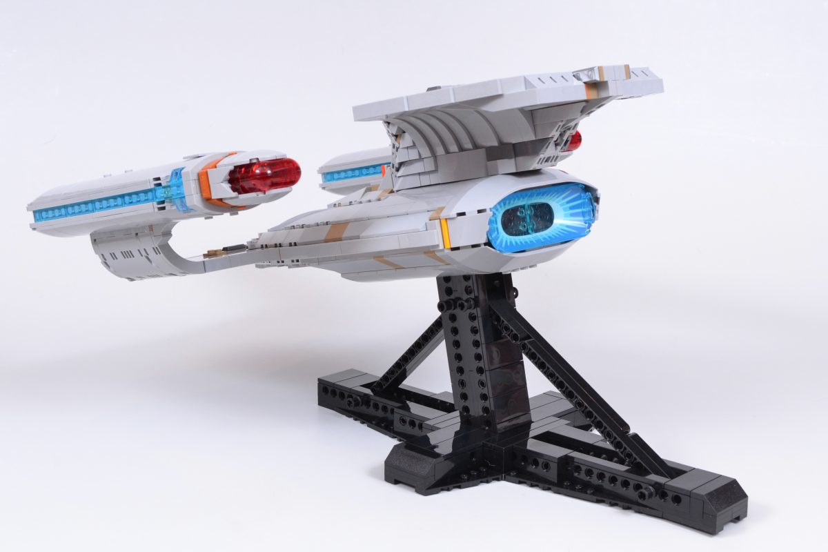 LEGO Icons 10356 USS Enterprise NCC 1701 D 29 1200x800