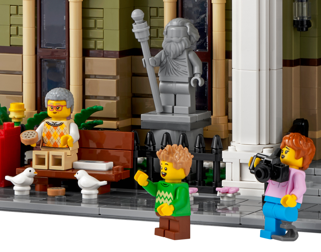 10326 Natural History minifigures 1 1024x803