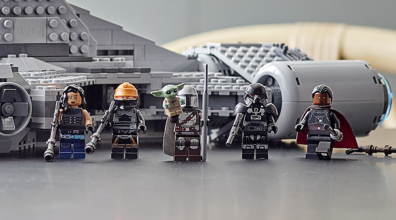 Fennec Shand actor responds to new LEGO Star Wars: The Mandalorian minifigure