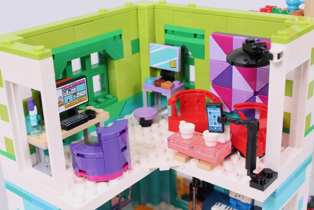 LEGO Friends 41748 Heartlake City Community Center review 15 1024x683