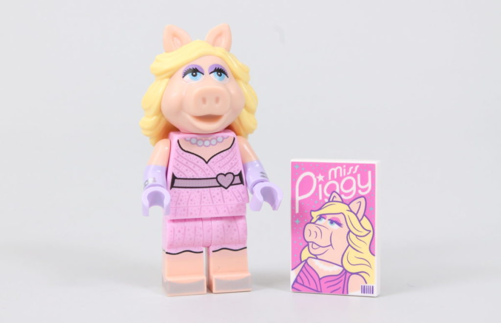 LEGO Collectible Minifigures 71033 The Muppets Miss Piggy 8 1024x661