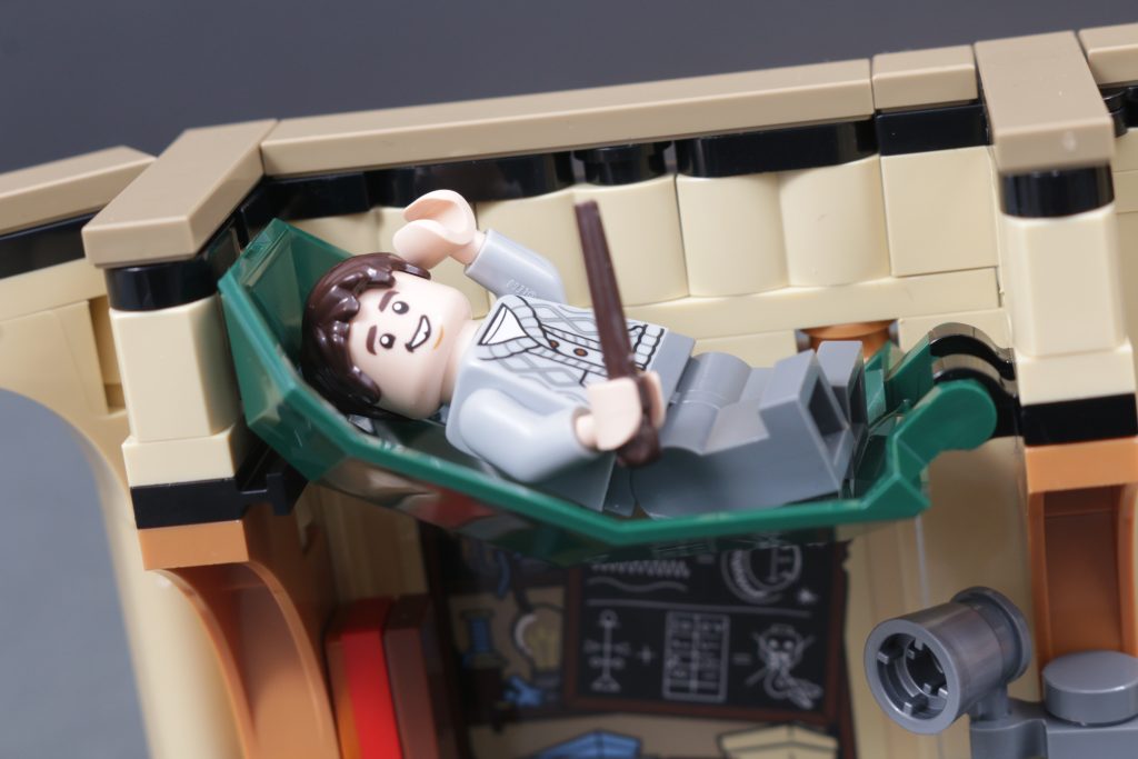 LEGO Harry Potter 40770 Hogwarts Castle Room of Requirement review 6 1024x683