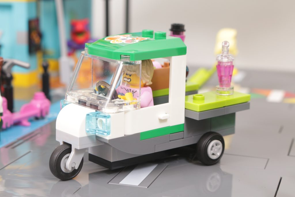 LEGO City 60380 Downtown review 45 1024x683