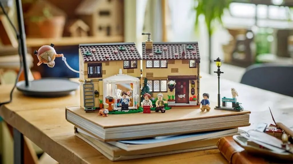 LEGO Harry Potter 76451 Lifestyle featured 1024x576