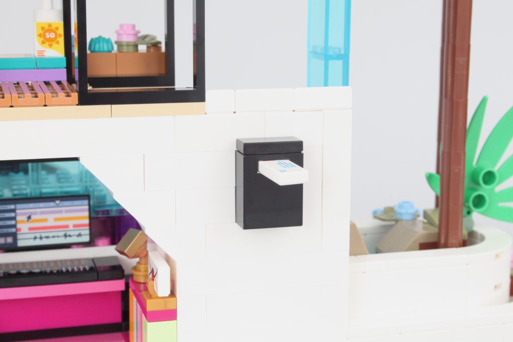 lego friends 42639 andreas modern mansion review 28 1024x683