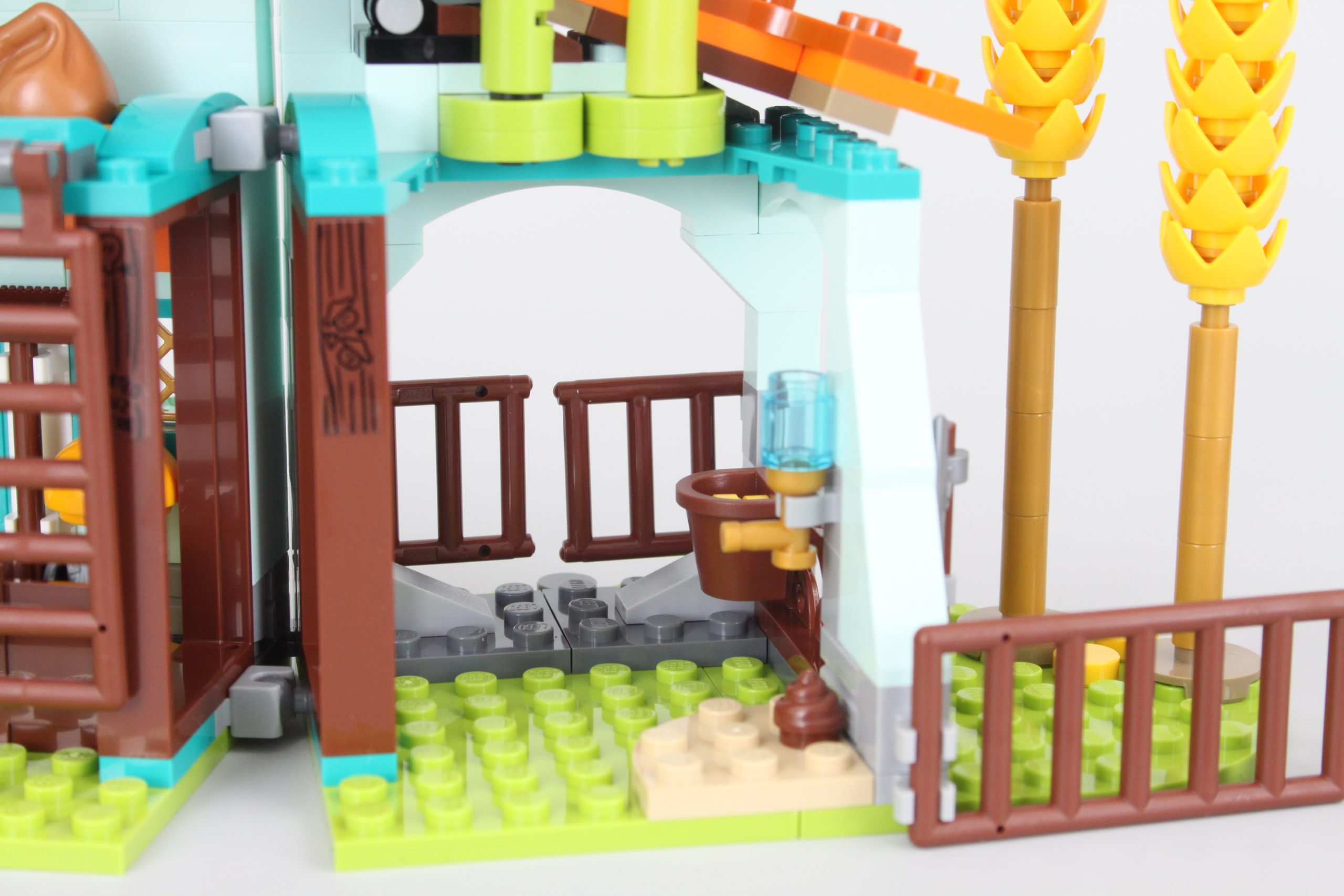 LEGO DREAMZzz 71459 Stable of Dream Creatures review 20 scaled