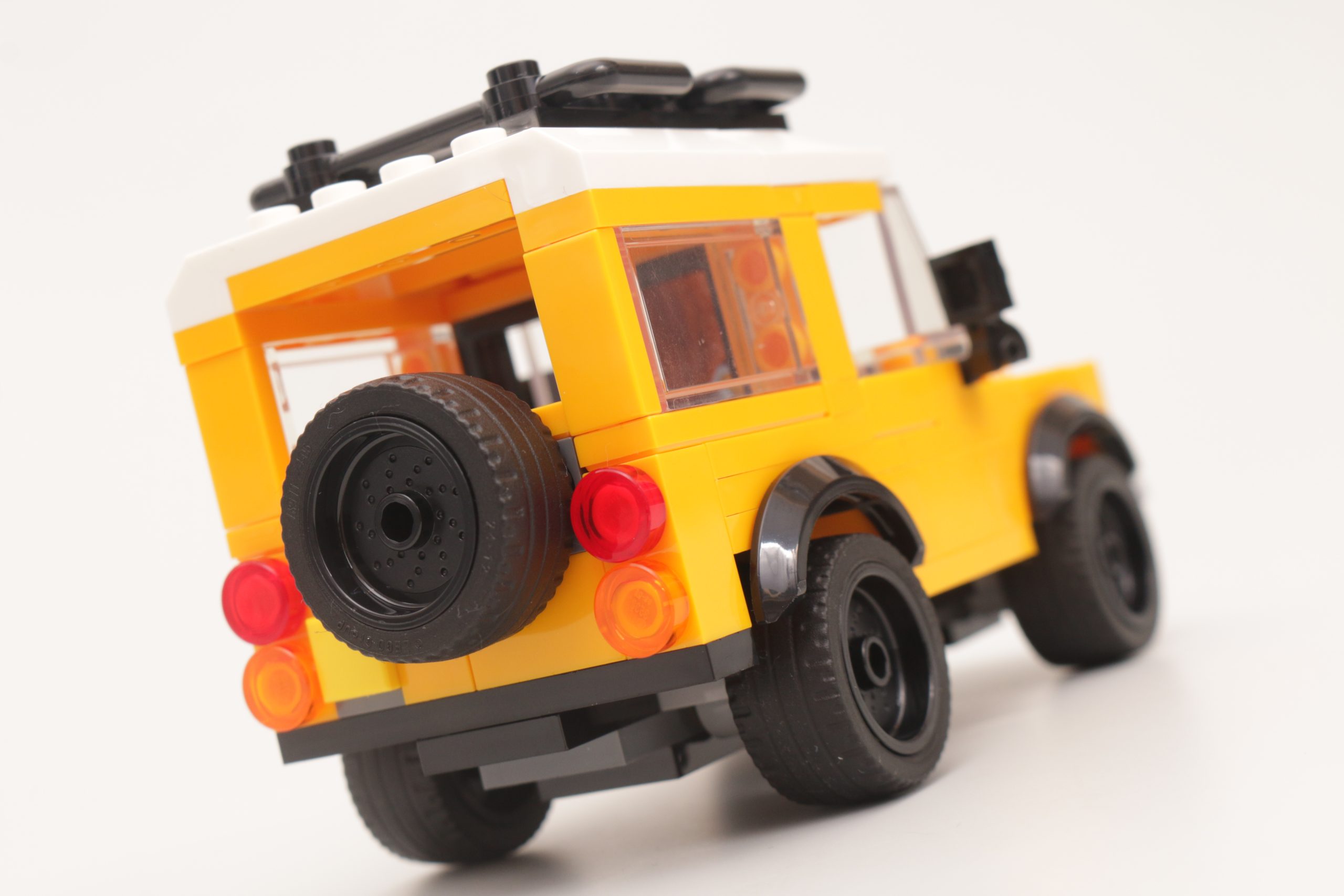 LEGO Creator 40650 Land Rover Classic Defender review 3 scaled