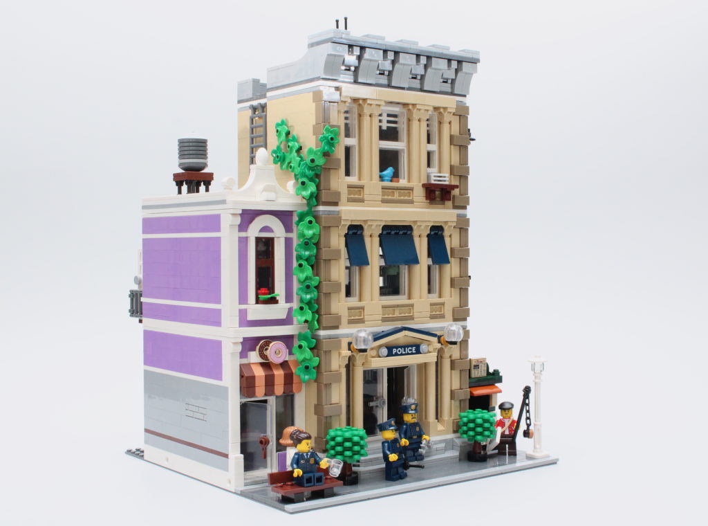 10278 Police Station 13