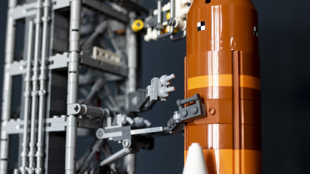LEGO 10341 NASA Artemis Space Launch System 21 1024x576