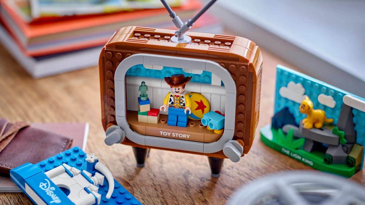 Get the new LEGO Disney GWP without breaking the bank