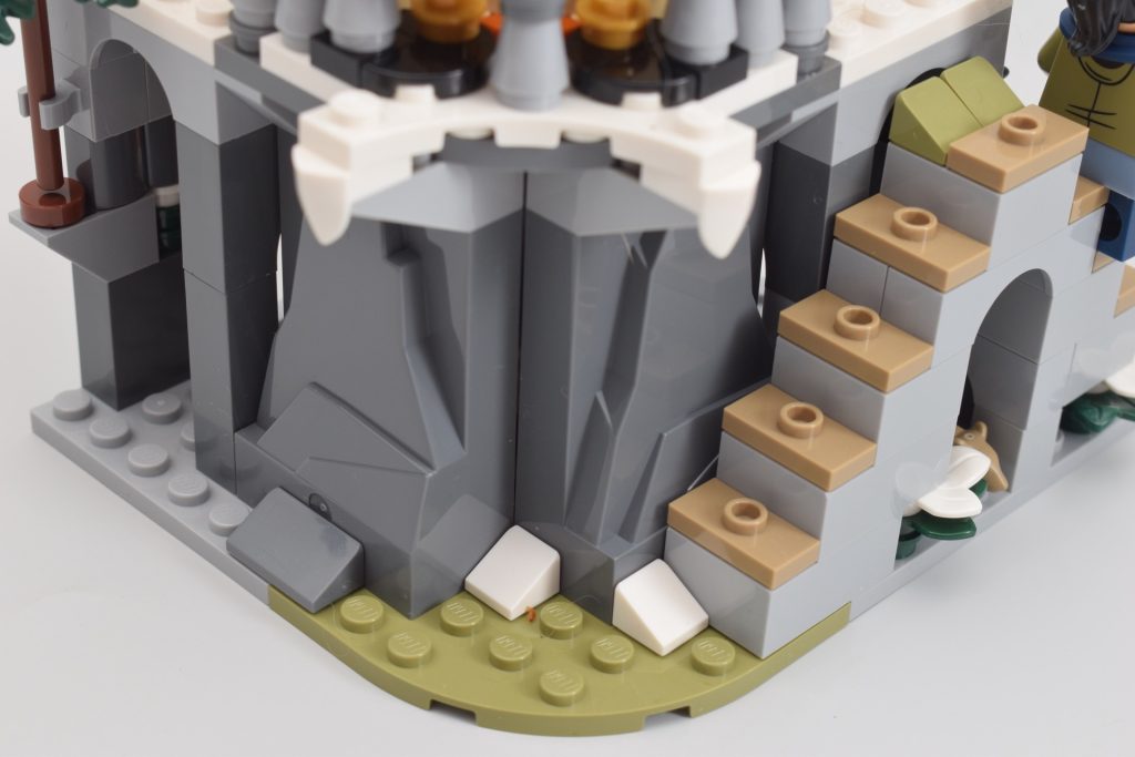 LEGO Harry Potter 76430 Hogwarts Castle Owlery review 12 1024x683