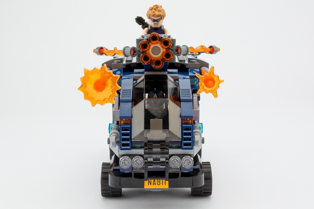 LEGO Review Avengers Truck Take down 06