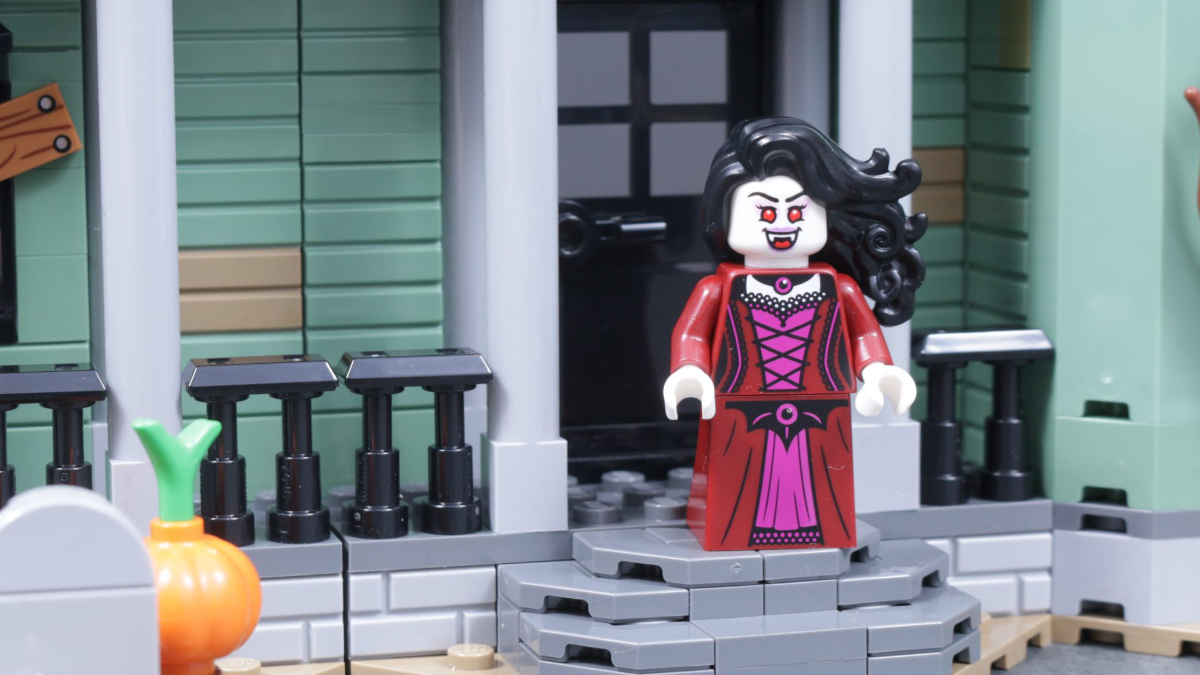 New LEGO 18+ Haunted House and book nook rumoured for 2026