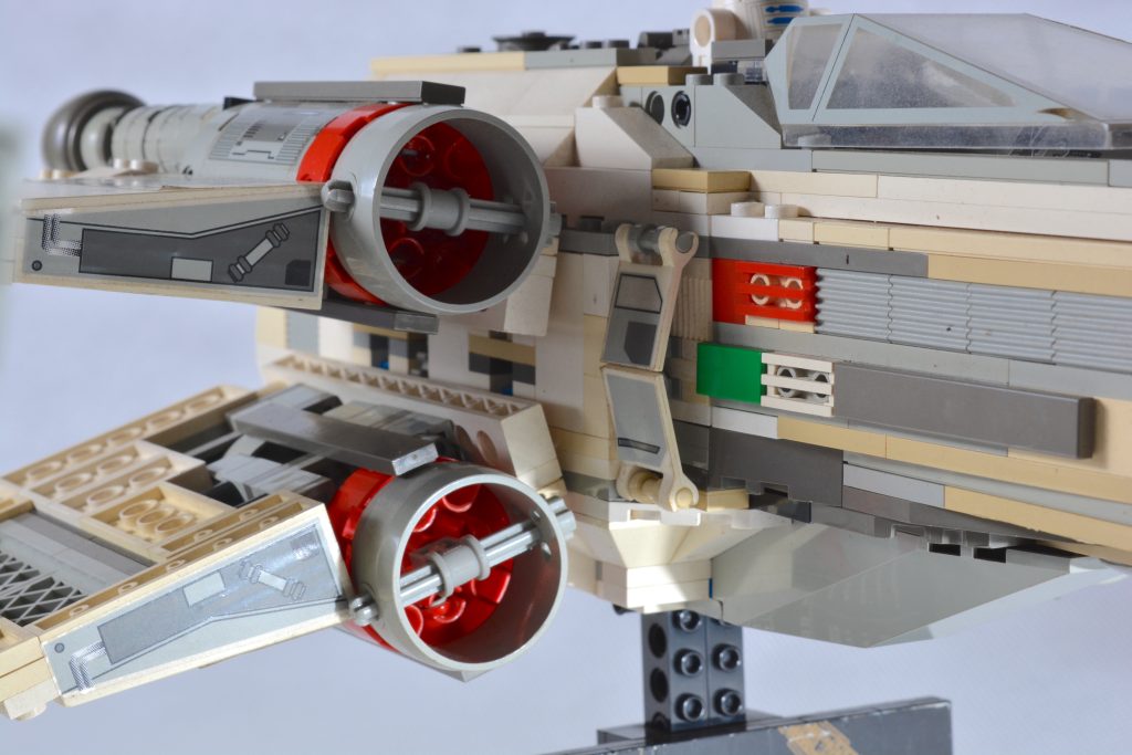 LEGO Star Wars 7191 X wing Fighter 4 1024x683