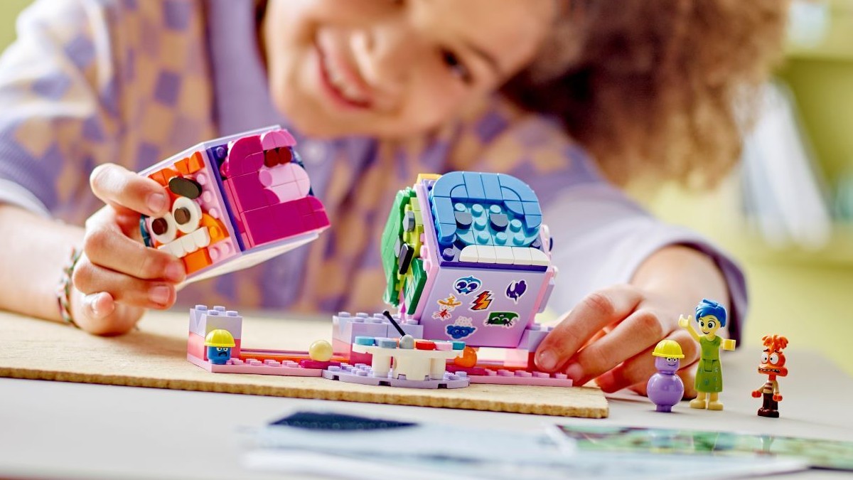 LEGO Disney accessory sets are a source of rare characters, but not minifigures
