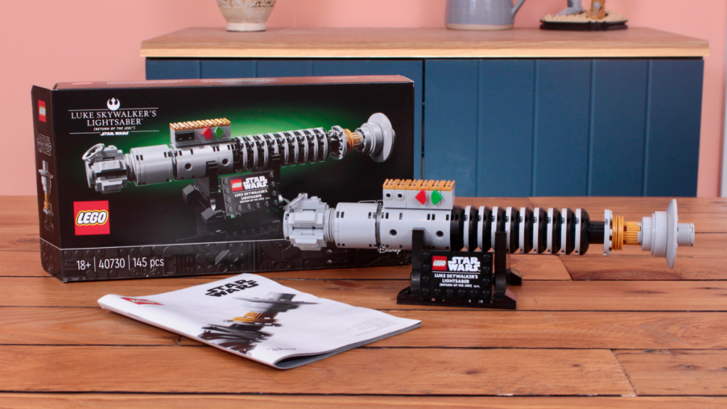LEGO Star Wars 40730 Luke Skywalkers Lightsaber review title 1024x576