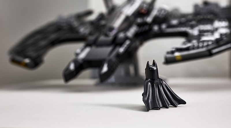 LEGO designer presents Batman 76161 1989 Batwing