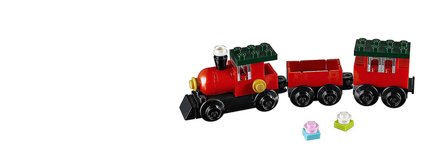 LEGO Creator 30543 Christmas Train revealed