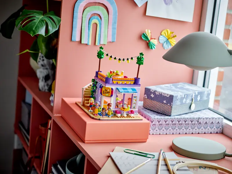 LEGO Friends 41747 Heartlake City Community Kitchen Lifestyle 2